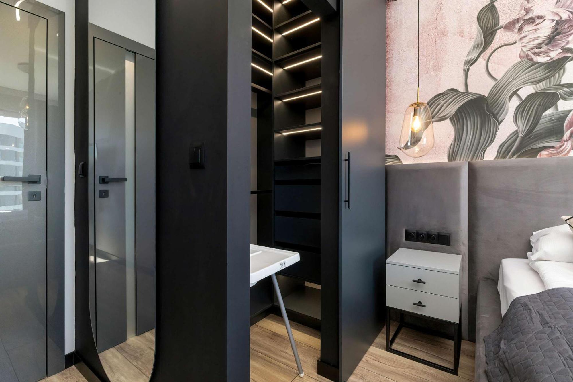 Prestigious With Parking In By Renters Apartament Gdańsk
